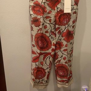 Gucci
💯 Authentic Silk pants with watercolor flowers